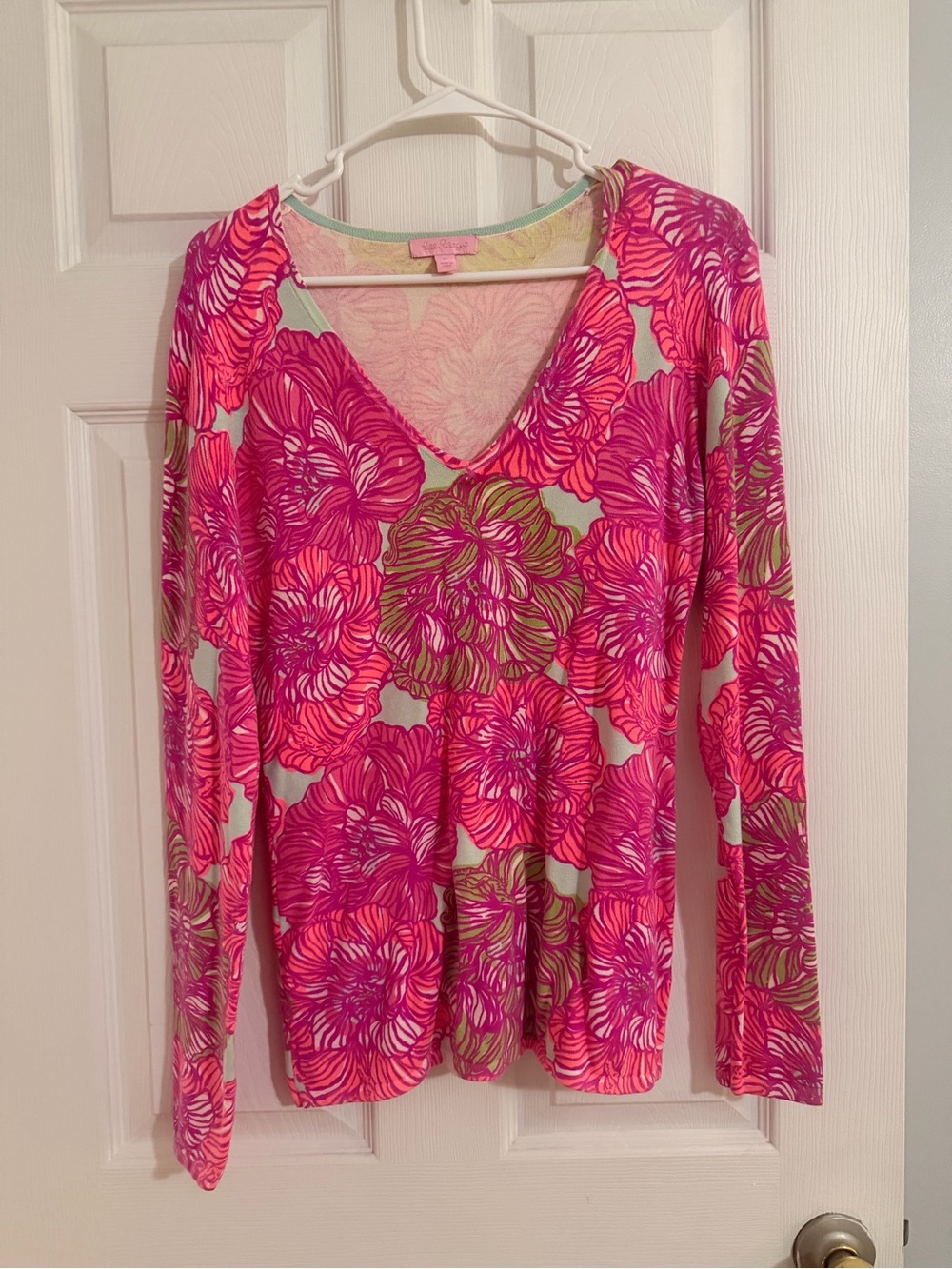 Lilly Pulitzer Pink Floral V-Neck Long Sleeve Top
